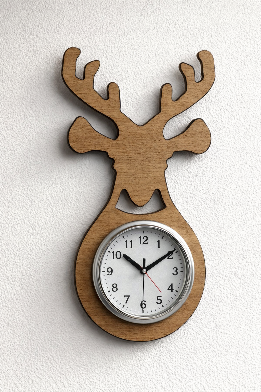 Geyik Desenli Ahşap Duvar Saati